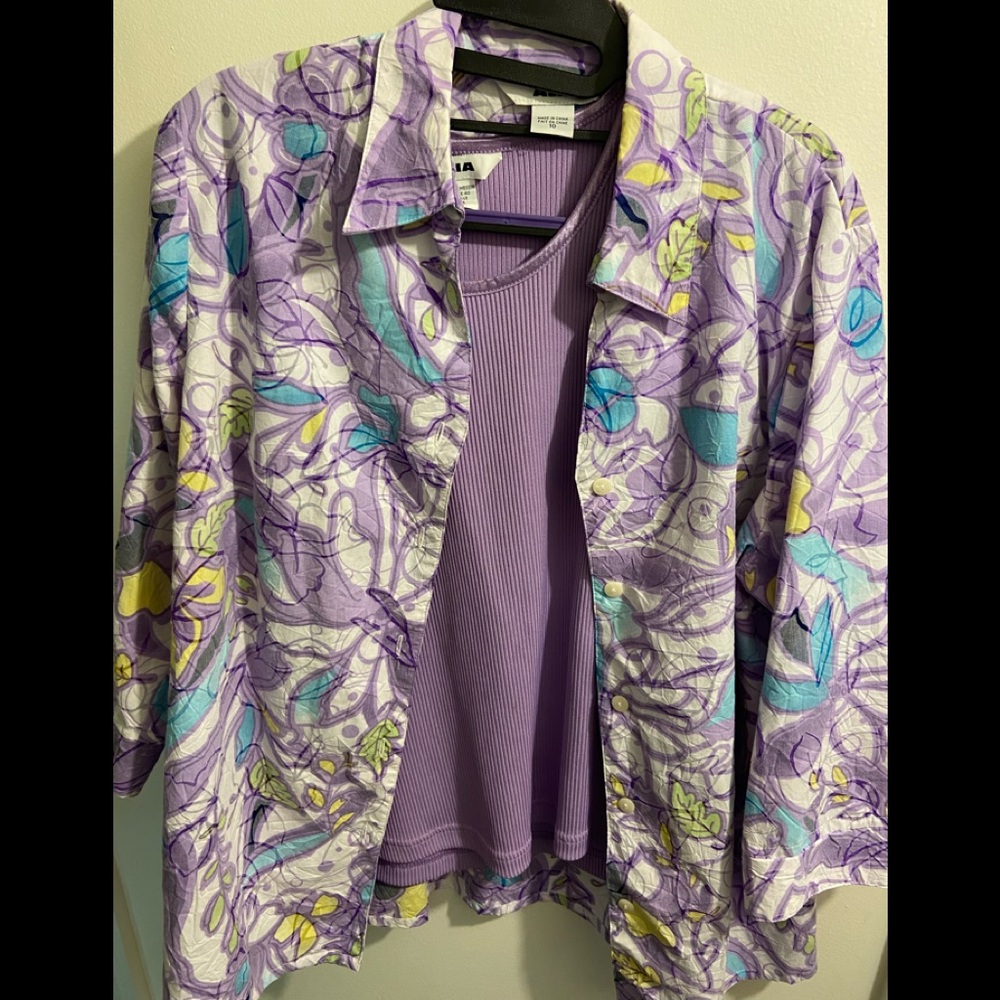 Lovely shell with matching tank medium/size 10 Petite